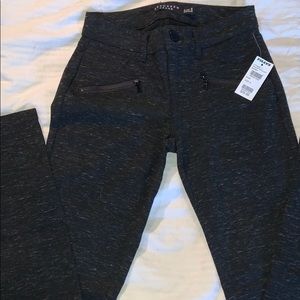 Black with gray speckled jeggings